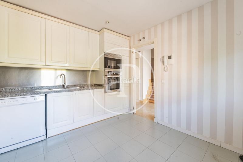 Foto 1bc52924-a342-4879-acbe-bcfac29281f8. Reihenhaus mit heizung parking pool in Encinar de los Reyes La Moraleja