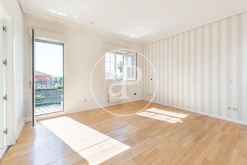 Foto 38aaacd1-64fe-4726-9d49-a30e40214554. Reihenhaus mit heizung parking pool in Encinar de los Reyes La Moraleja