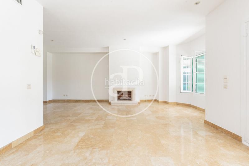 Foto afe32366-9e16-407c-93aa-74b6d61003c6. Reihenhaus mit heizung parking pool in Encinar de los Reyes La Moraleja