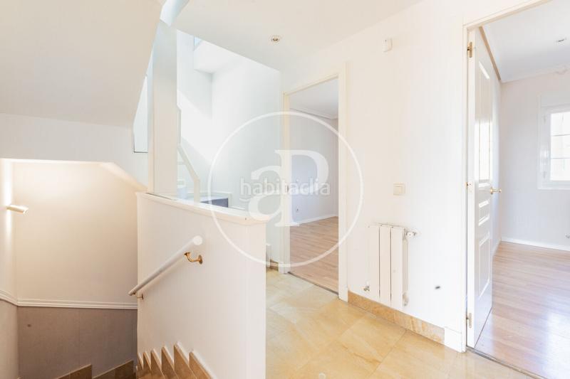 Foto b826246f-1fcb-4741-974a-7fd9a3cf64a5. Reihenhaus mit heizung parking pool in Encinar de los Reyes La Moraleja