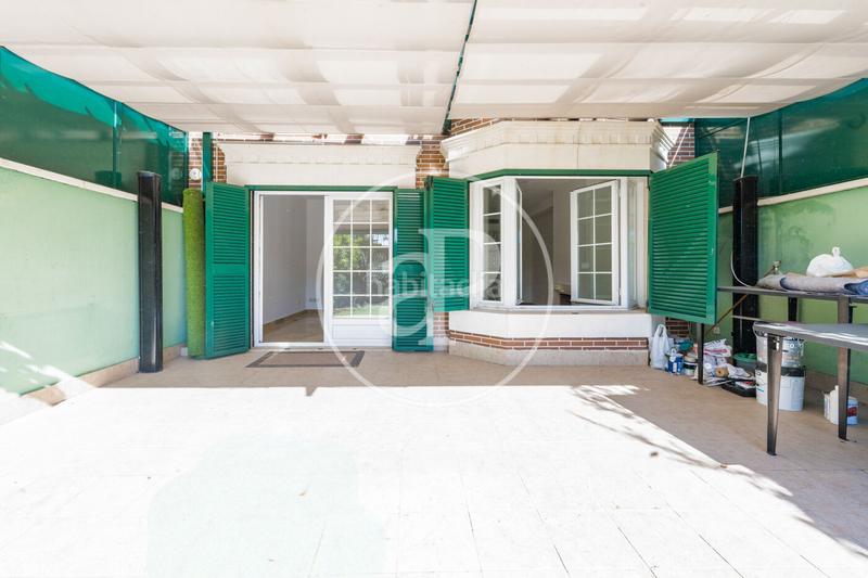 Foto e385b173-ba82-4901-bc34-2d886a654934. Reihenhaus mit heizung parking pool in Encinar de los Reyes La Moraleja