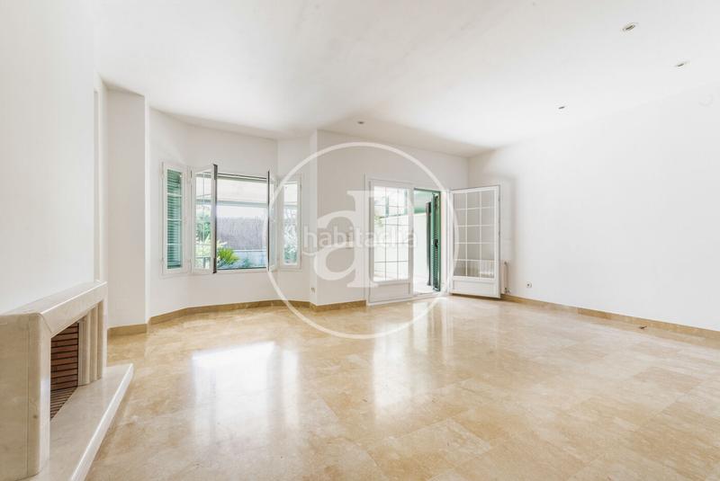 Foto f45aff69-9882-4f3f-90fe-c81602da4cf7. Reihenhaus mit heizung parking pool in Encinar de los Reyes La Moraleja