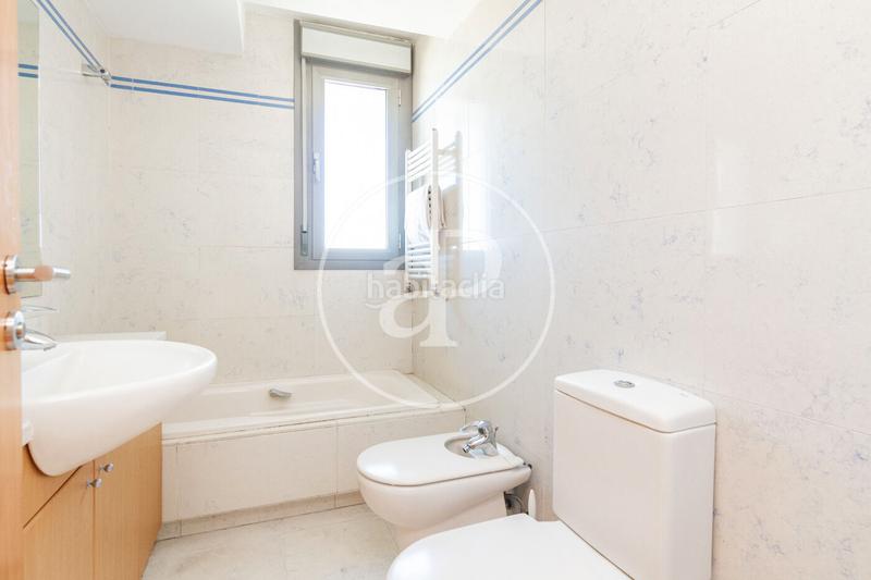 Foto 6ce5e4ba-4885-40af-b80d-9b8e0b5bd1e8. Ático  en venta en salamanca en Guindalera Madrid