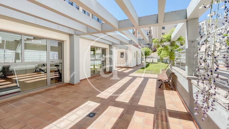 Foto b593fd52-d1c1-40e6-9096-576ea7f55b7f. Ático  en venta en salamanca en Guindalera Madrid