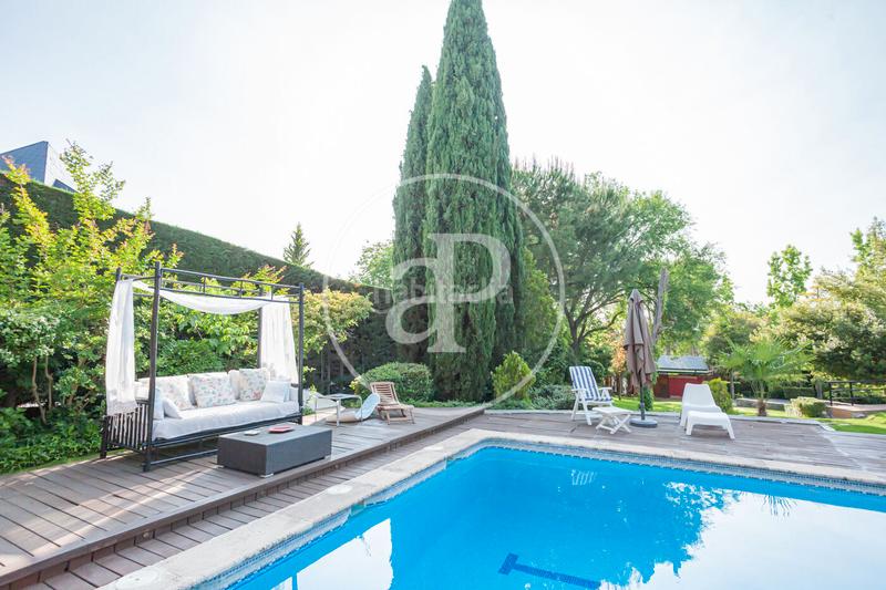 Foto ab91ed57-7c21-47ae-a0f4-4fa3d6bb2c1a. Casa  independiente en venta en Las Lomas. en Boadilla del Monte