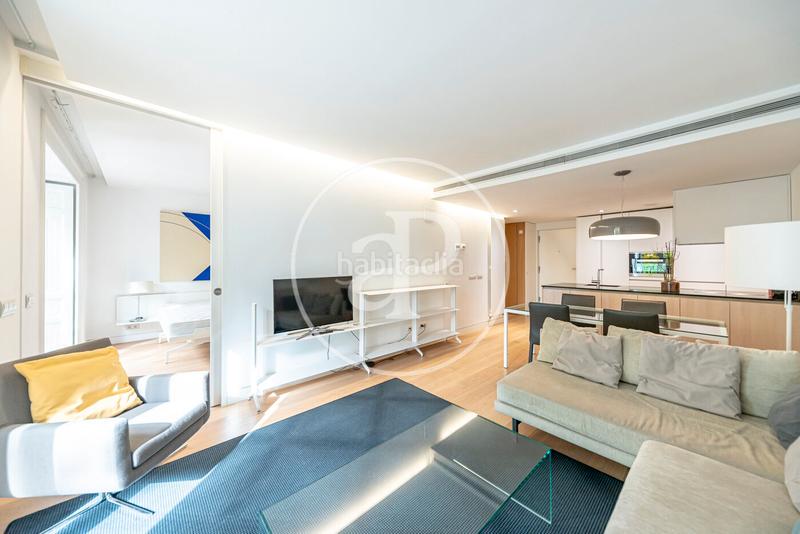 Foto 8290ced4-ec36-4f0e-9a04-a9c0bfcbfebc. Rent flat in calle de génova 5 in Almagro Madrid