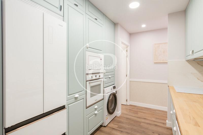 Foto cf94f849-e78b-4947-98ec-66f59adb7389. Piso  en venta en chamberi en Arapiles Madrid