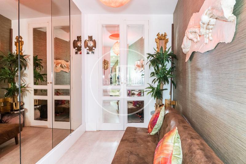 Foto e52345b7-ab7a-42a5-945a-3b0a657aee94. Piso  en venta en sol en Cortes-Huertas Madrid