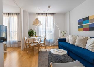 Miete Etagenwohnung in Embajadores-Lavapiés. Piso en alquiler en sol