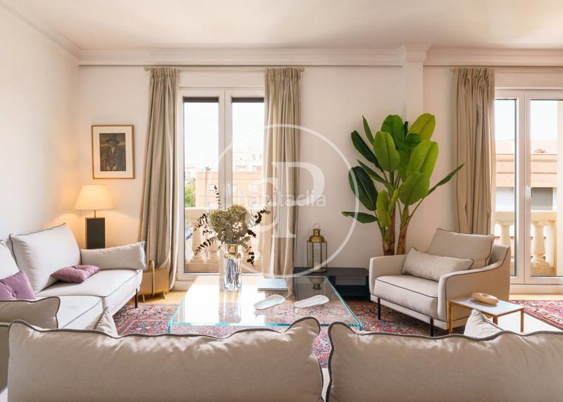 Foto e4f7ec96-b04c-4d6c-beb5-baabe208057b. Rent flat with heating in Almagro Madrid