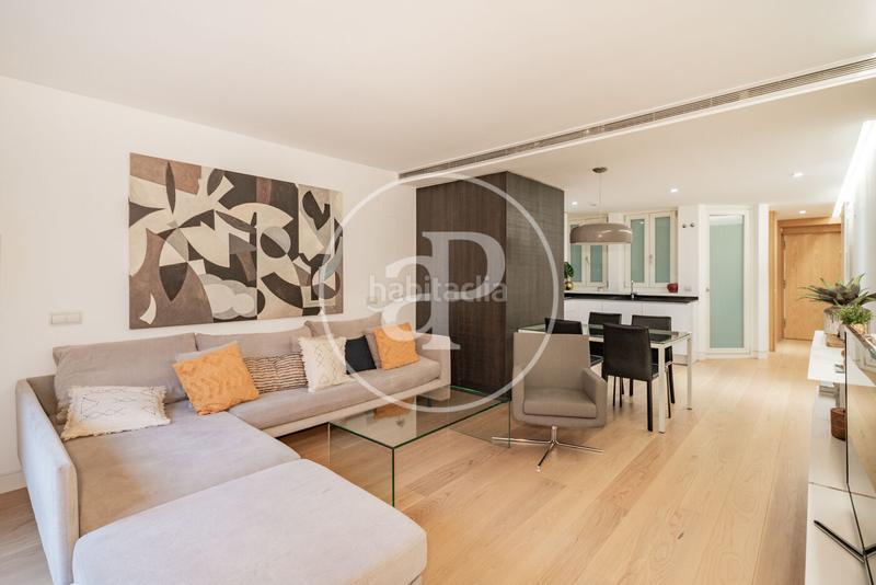 Foto c3c8a902-c53d-4ca8-a89c-3f5dca0a5629. Rent flat with heating in Almagro Madrid