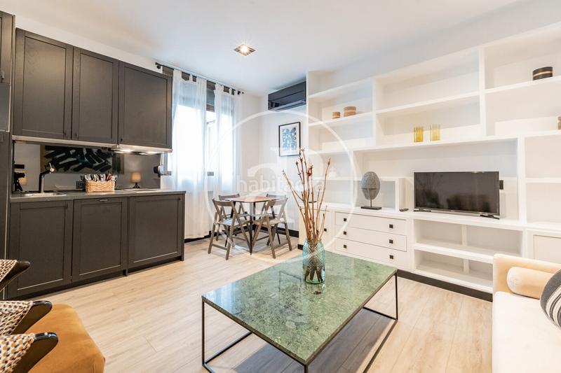 Foto a77a397b-2b20-4556-b8f0-1bd9bc509987. Piso  en venta en calle orellana en Justicia-Chueca Madrid