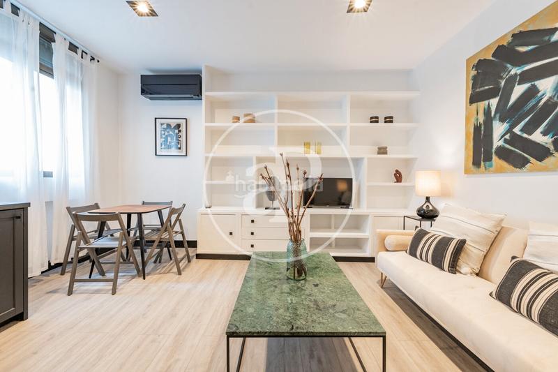 Foto da0883a4-9ee9-43cf-9061-71f1b1cc7c2a. Piso  en venta en calle orellana en Justicia-Chueca Madrid