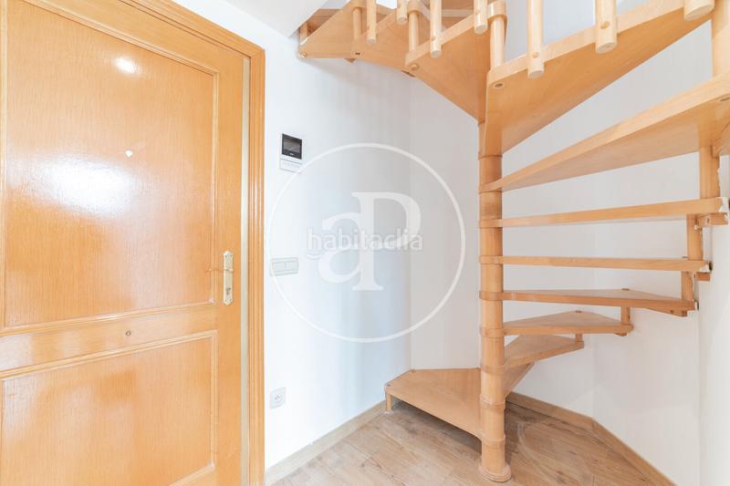 Foto 10be4a2a-31e9-4cff-b794-94395b3ef1fc. Alquiler ático  dúplex en alquiler en calle amor de dios en Madrid