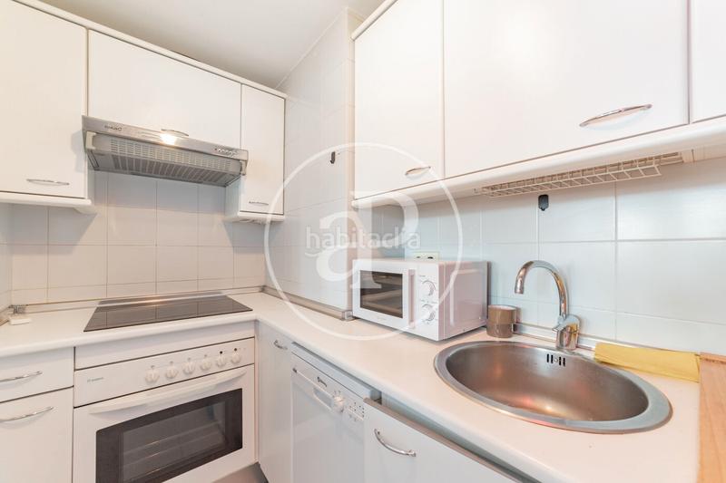 Foto fac258d3-4490-41e0-a61d-bbfc22af7e14. Alquiler ático  dúplex en alquiler en calle amor de dios en Madrid