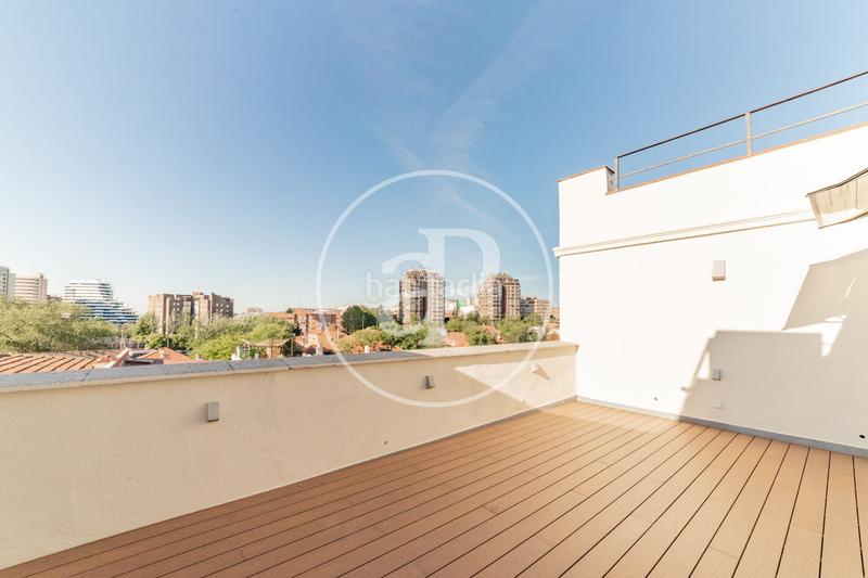 Foto 9ba48b6b-1675-4263-87f3-bb2373d8a15c. Alquiler piso atico en alquiler en Fuente del Berro en Madrid