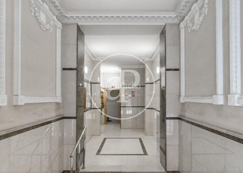 Foto 89792ee9-9ac2-459a-a0a4-3eaada3a2733. Piso  reformado en venta en doctor esquerdo en Madrid