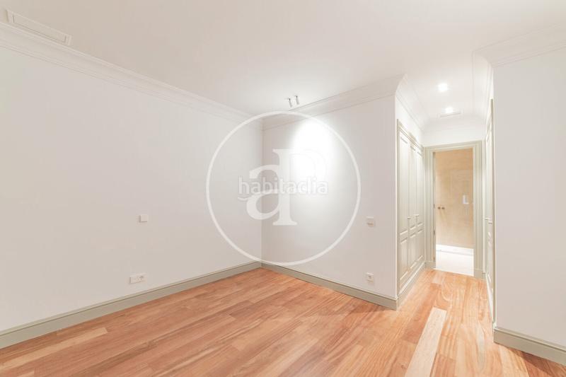 Foto 861d8f1a-3e38-49d8-bc04-6cfc5bbcc0b9. Rent flat with heating in Castellana Madrid