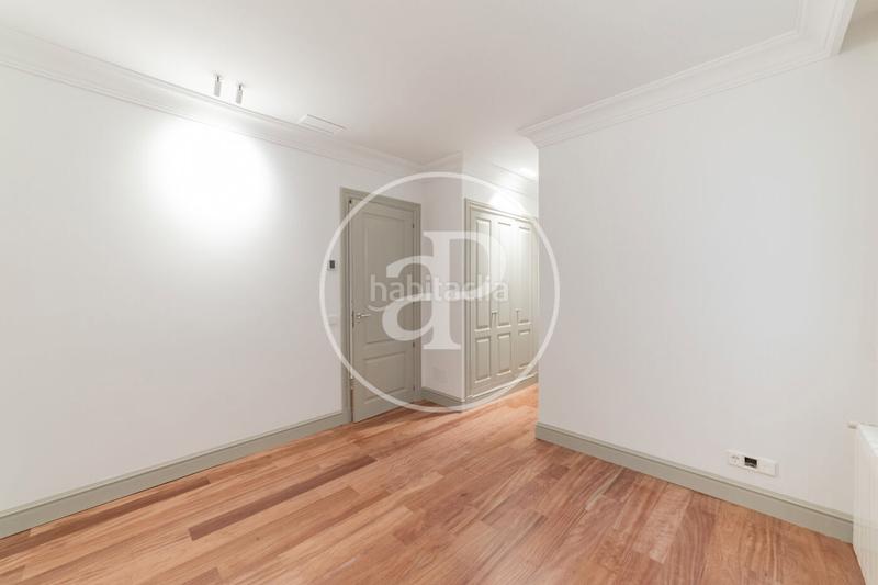 Foto f452fa2a-1877-4248-8f6a-be4cce4b2b27. Rent flat with heating in Castellana Madrid