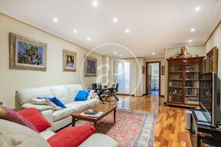Rent Penthouse  C. de recoletos. Piso en alquiler en calle recoletos