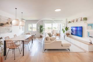 Casa adossada a Carretera del Plantío. Chalet en venta en monte del pilar
