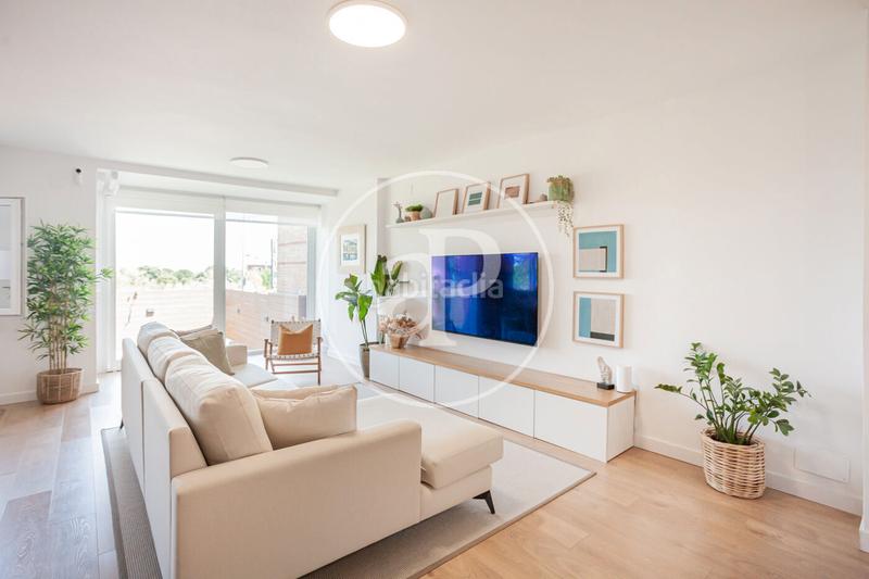 Foto c5ffe041-3817-4d79-bd07-12825285333c. Casa adosada chalet en venta en monte del pilar en Majadahonda