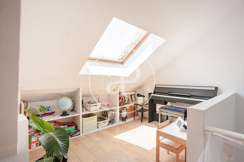 Foto f23fe530-ea4c-4eb7-8d36-df50687b3a7e. Casa adosada chalet en venta en monte del pilar en Majadahonda