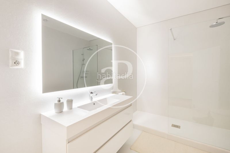 Foto 9a653380-d3be-4f6e-96b9-99394b43824b. Pis amb calefacció a Trafalgar Madrid