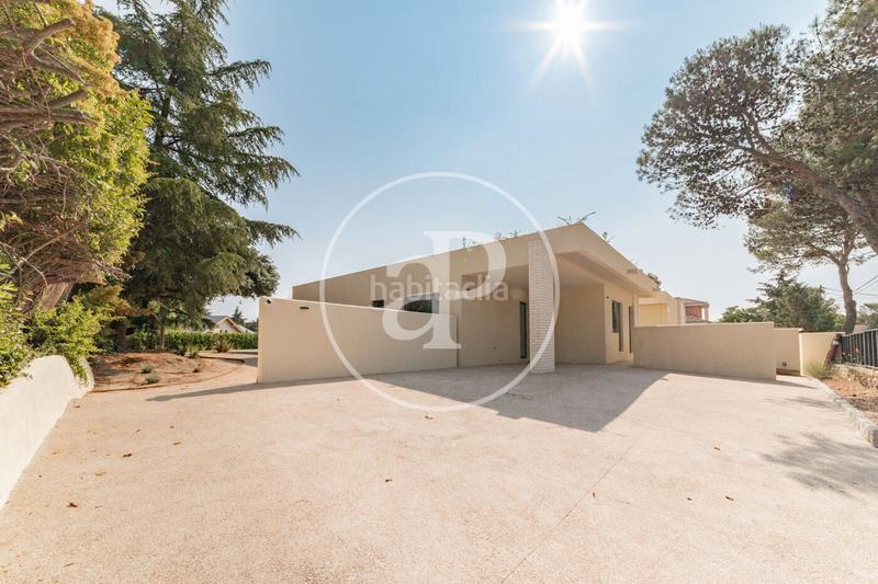 Foto 8c4a52c9-d961-4d50-980d-a8ffa32f2121. Casa con riscaldamento parcheggio piscina in Las Lomas Boadilla del Monte