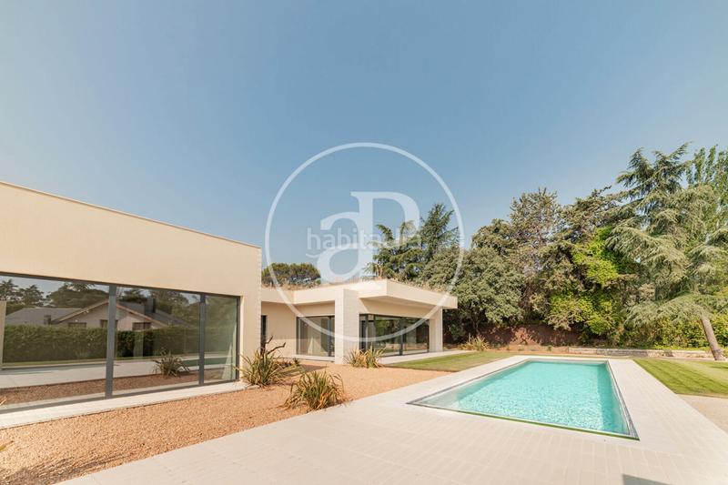 Foto 958b5dbe-30bd-4088-8833-65d58f9d7a2a. Casa con riscaldamento parcheggio piscina in Las Lomas Boadilla del Monte