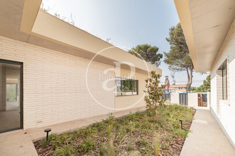 Foto be52ba22-efe8-4e49-a87d-e5b699128cf9. Casa con riscaldamento parcheggio piscina in Las Lomas Boadilla del Monte