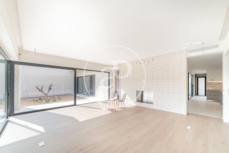 Foto d989aff8-096f-424a-b0a9-e146ea53a481. Casa con riscaldamento parcheggio piscina in Las Lomas Boadilla del Monte