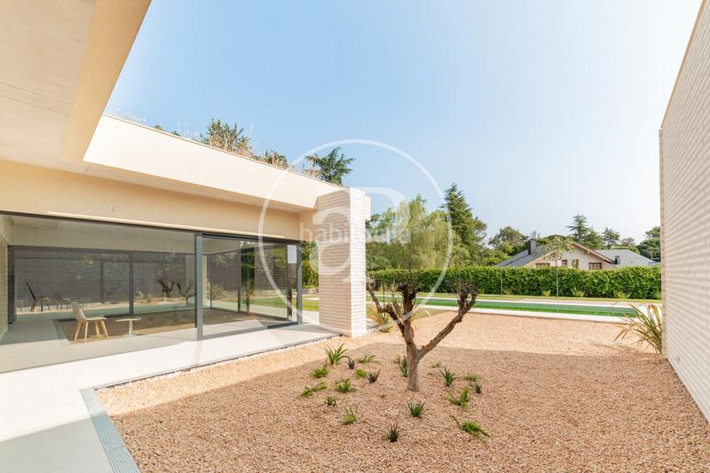 Foto dc6126f2-2ca8-452f-9eef-ac21d014ad77. Casa con riscaldamento parcheggio piscina in Las Lomas Boadilla del Monte
