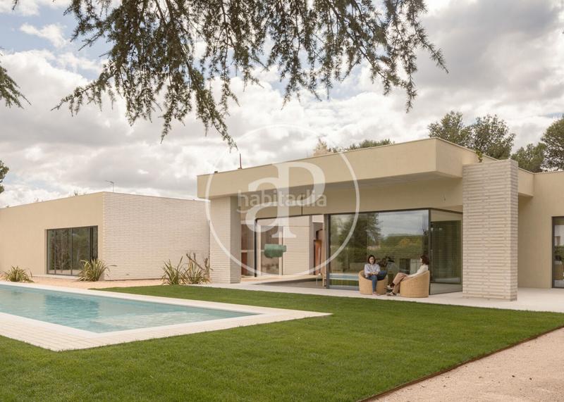Foto ec73127a-945b-4cb9-b4c4-796fff6d2a08. Casa con riscaldamento parcheggio piscina in Las Lomas Boadilla del Monte