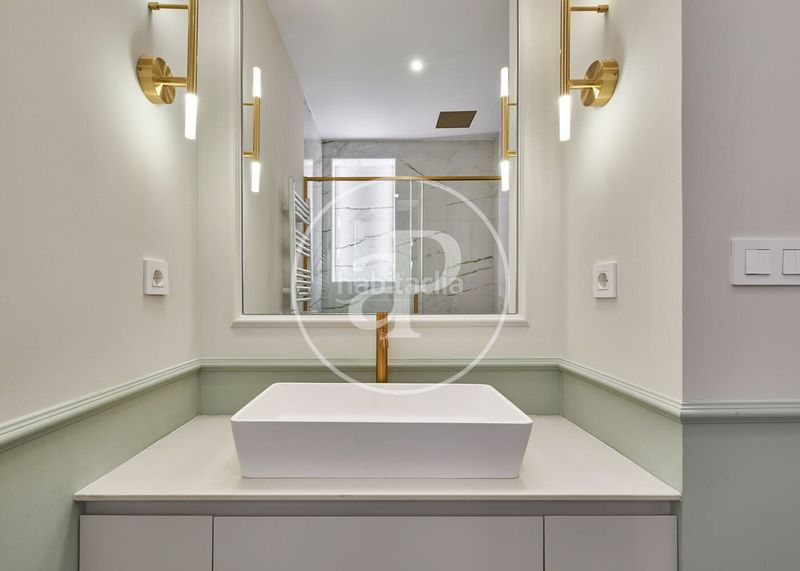 Foto 14443804-7ed5-4e3e-957f-c3c3103c7c0f. Pis amb calefacció a Castellana Madrid