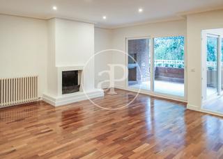 Miete Etagenwohnung  Cl. de la azalea. Piso en el soto de la moraleja
