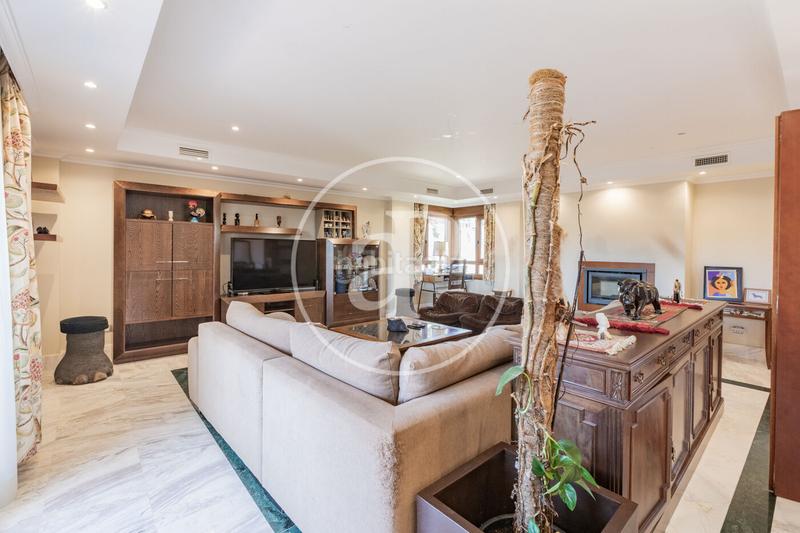 Foto 4fa26baf-b516-4b94-acf4-ddc4b383d8eb. Haus mit heizung parking pool in Somosaguas Pozuelo de Alarcón