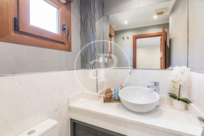 Foto 80ba0bc5-9fb2-4cab-8c23-1cf0f66d2019. Haus mit heizung parking pool in Somosaguas Pozuelo de Alarcón