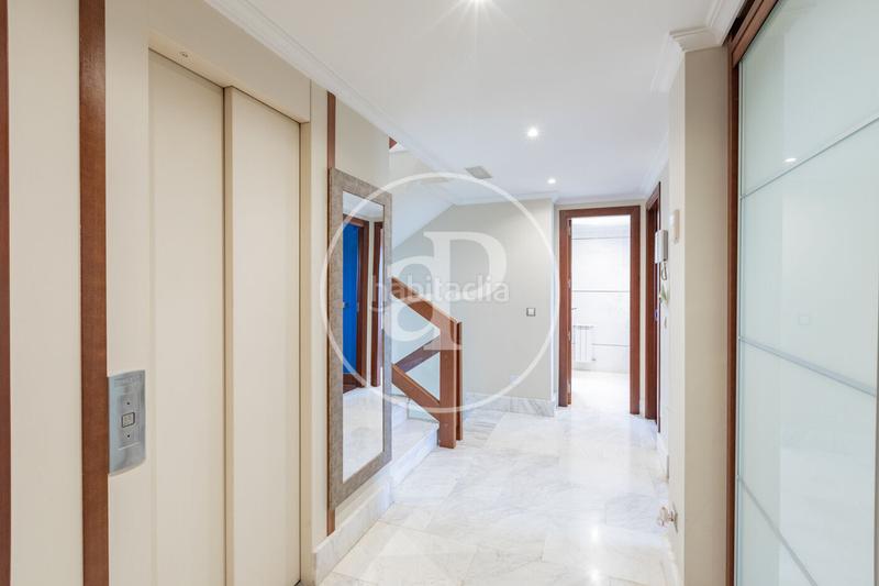 Foto 9df36783-e683-4074-92c6-f3c1466546c0. Haus mit heizung parking pool in Somosaguas Pozuelo de Alarcón