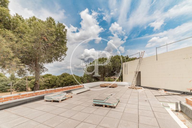 Foto f0db04ea-52aa-49ae-b8eb-e2fc2d9b0508. Xalet 700m<sup>2</sup> amb calefacció aparcament piscina a Bonanza Boadilla del Monte