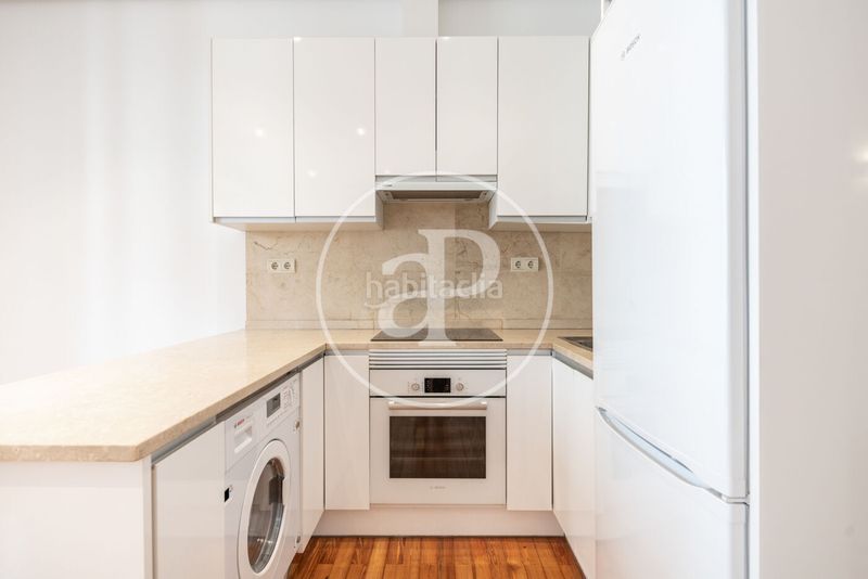 Foto 4bcd2eff-1d10-485e-b30f-d2920f786ee8. Miete loft mit heizung in Justicia-Chueca Madrid