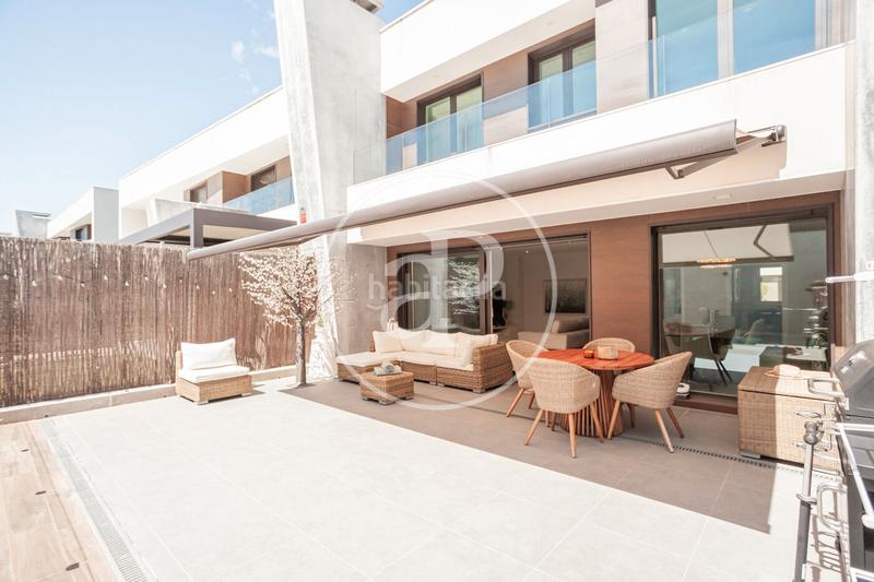 Foto e5d6021d-fc69-41a9-a69e-69d0eb2df168. Lloguer casa adossada amb calefacció aparcament piscina a Boadilla del Monte