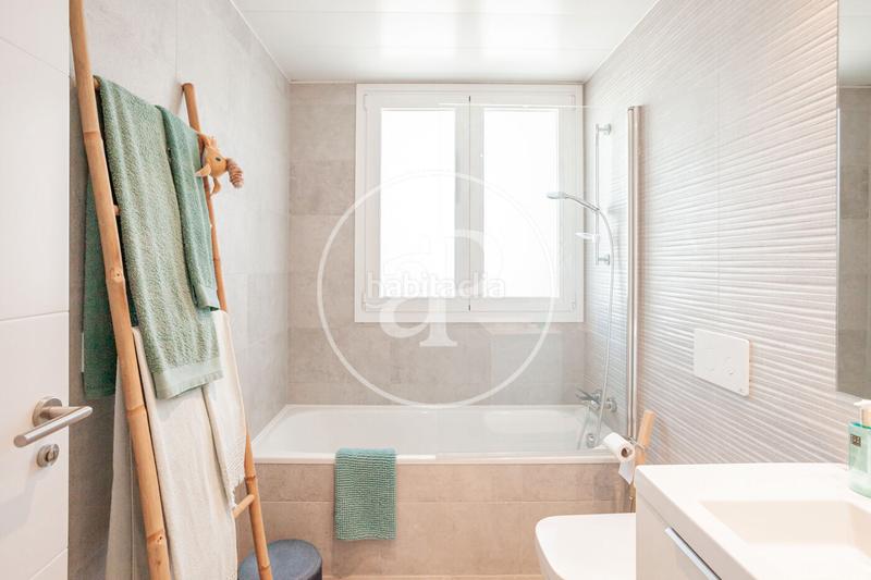 Foto 624abdf4-bebc-432f-a1b1-2fd80a5781e3. Rent semi detached house with heating parking pool in Boadilla del Monte