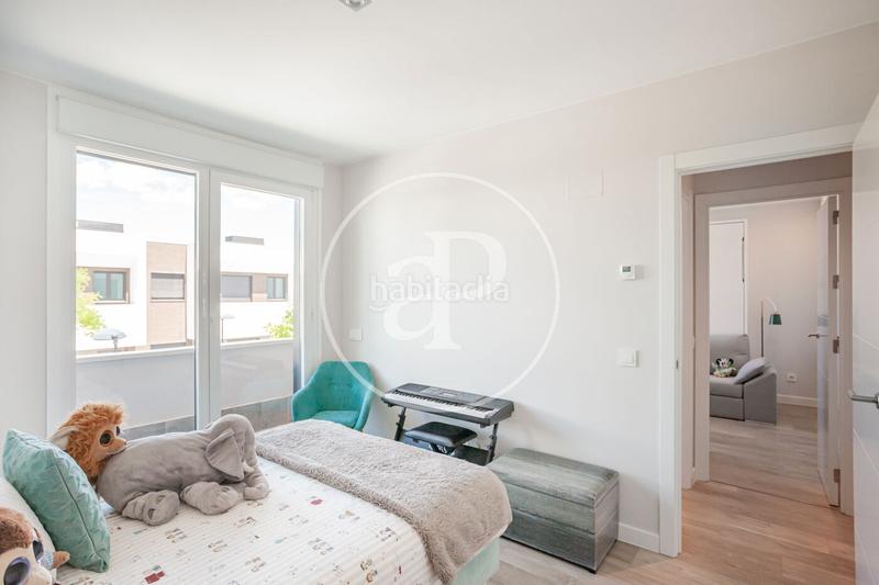 Foto 8035e72d-811d-4fe6-8aa4-9058f1e2e206. Rent semi detached house with heating parking pool in Boadilla del Monte