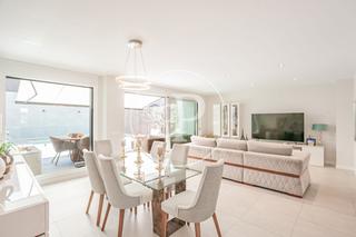 Location Maison jumelée  Av. de la armada española. Chalet en alquiler en urbanización el cortijo