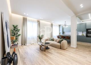Pis a Niño Jesús. Piso en venta en zona ibiza