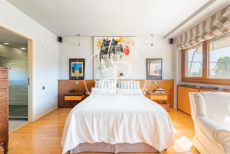 Foto 1705dcd7-2aa6-404a-b3fd-f54f5038a4bf. Dachwohnung mit heizung parking pool in Encinar de los Reyes La Moraleja