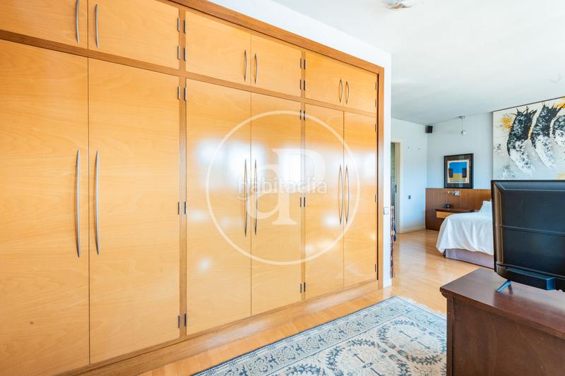 Foto 461b1a6b-4e29-49ef-ba39-2e09374a975f. Dachwohnung mit heizung parking pool in Encinar de los Reyes La Moraleja