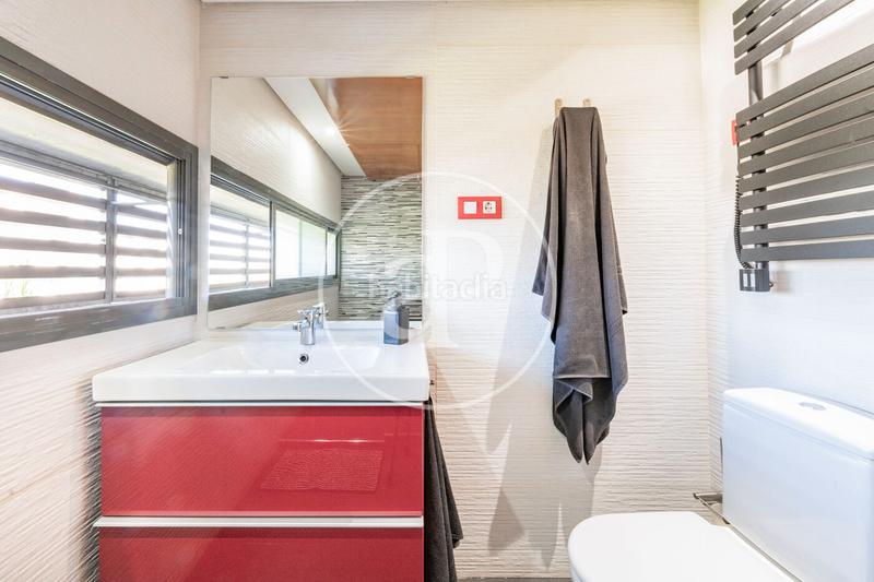 Foto 928f8381-0682-4555-8c38-d9cc7c46ada8. Dachwohnung mit heizung parking pool in Encinar de los Reyes La Moraleja