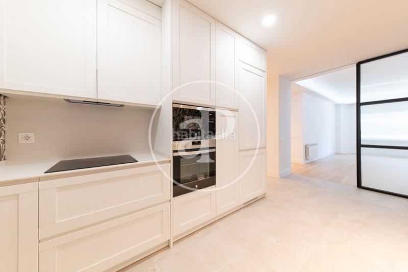 Foto 0ac68280-54e4-4d56-b1c0-9856fe2156f7. Pis amb calefacció a Niño Jesús Madrid